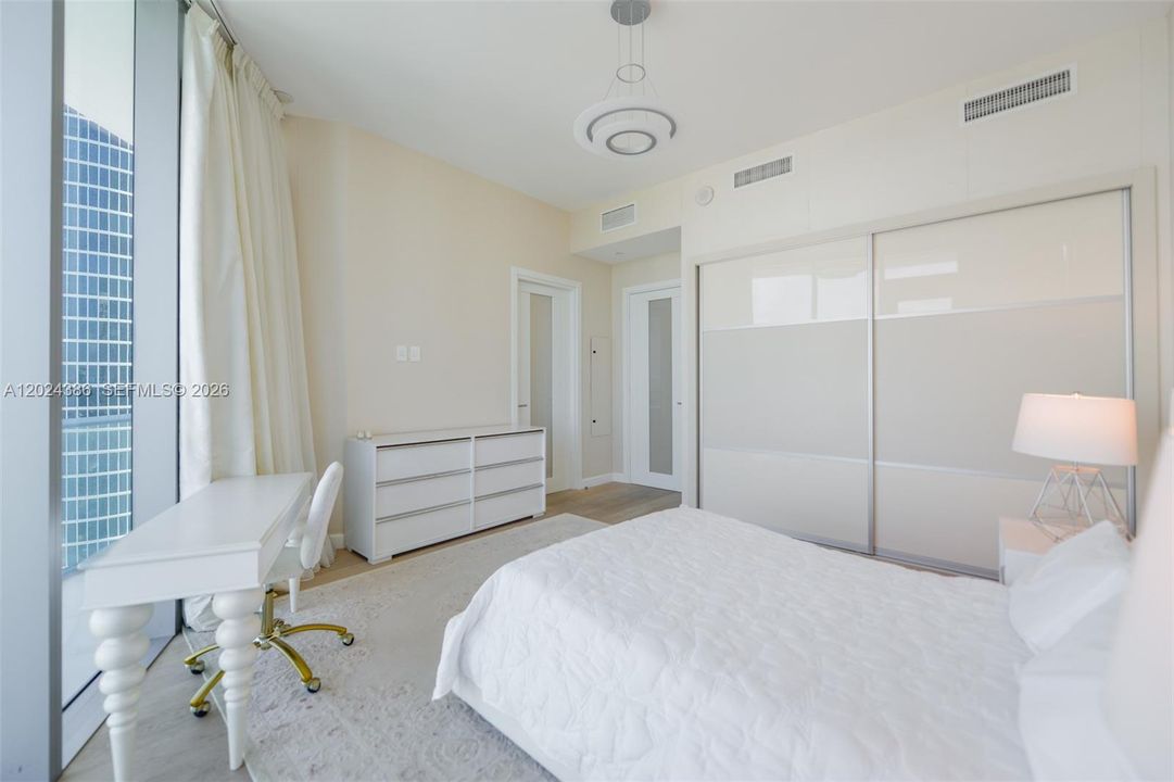 For Sale: $2,575,000 (2 beds, 3 baths, 2070 Square Feet)