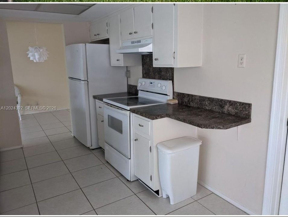 En Renta: $1,800 (2 camas, 1 baños, 1318 Pies cuadrados)