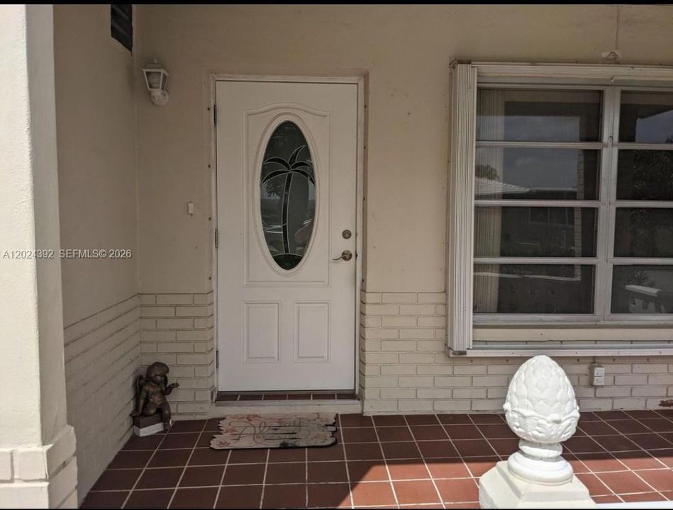 En Renta: $1,800 (2 camas, 1 baños, 1318 Pies cuadrados)