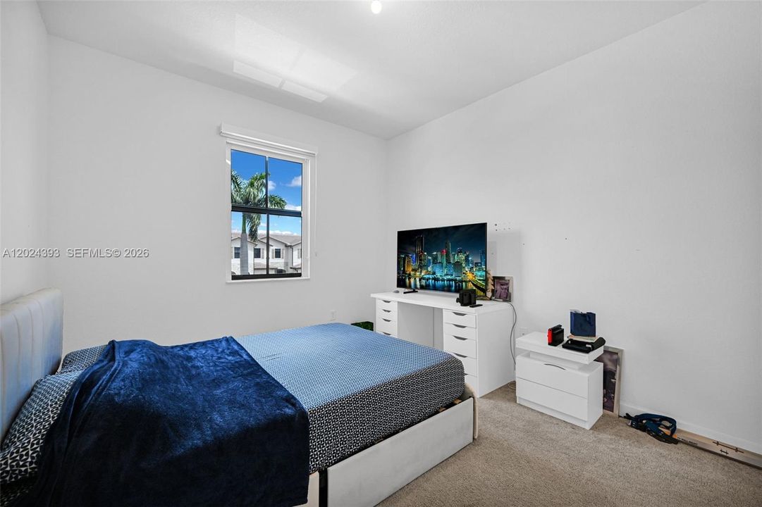 For Sale: $455,000 (4 beds, 2 baths, 1827 Square Feet)