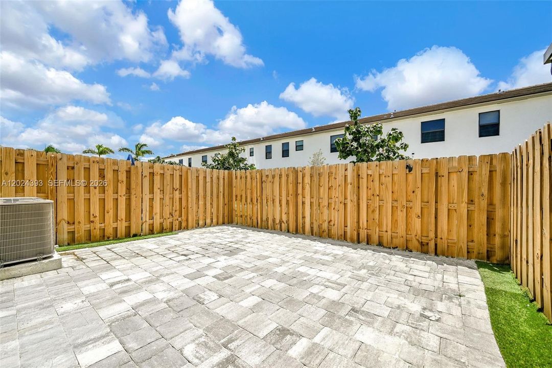 For Sale: $455,000 (4 beds, 2 baths, 1827 Square Feet)