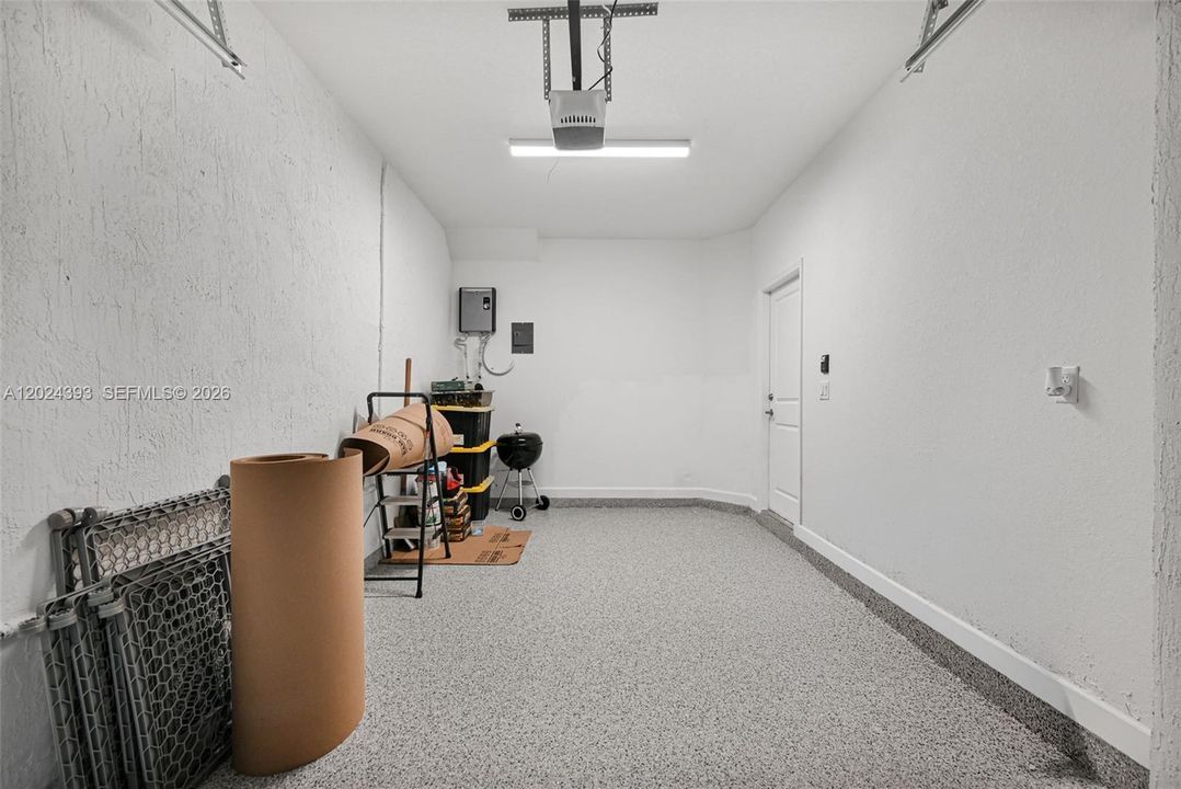 For Sale: $455,000 (4 beds, 2 baths, 1827 Square Feet)