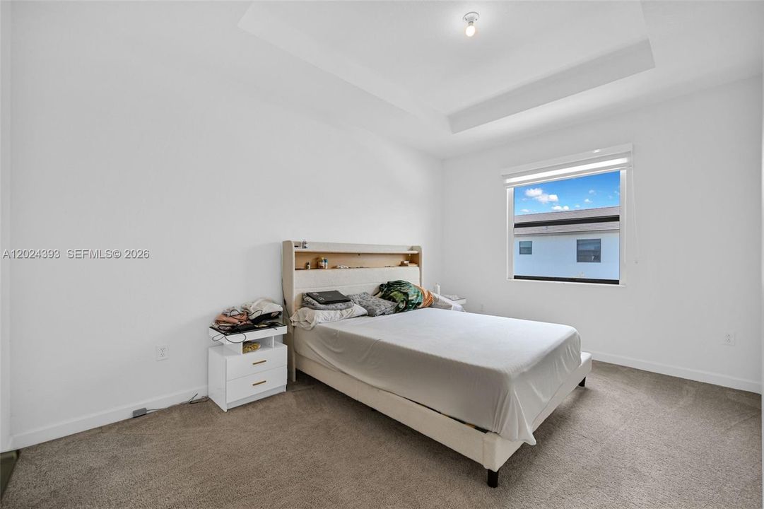 For Sale: $455,000 (4 beds, 2 baths, 1827 Square Feet)