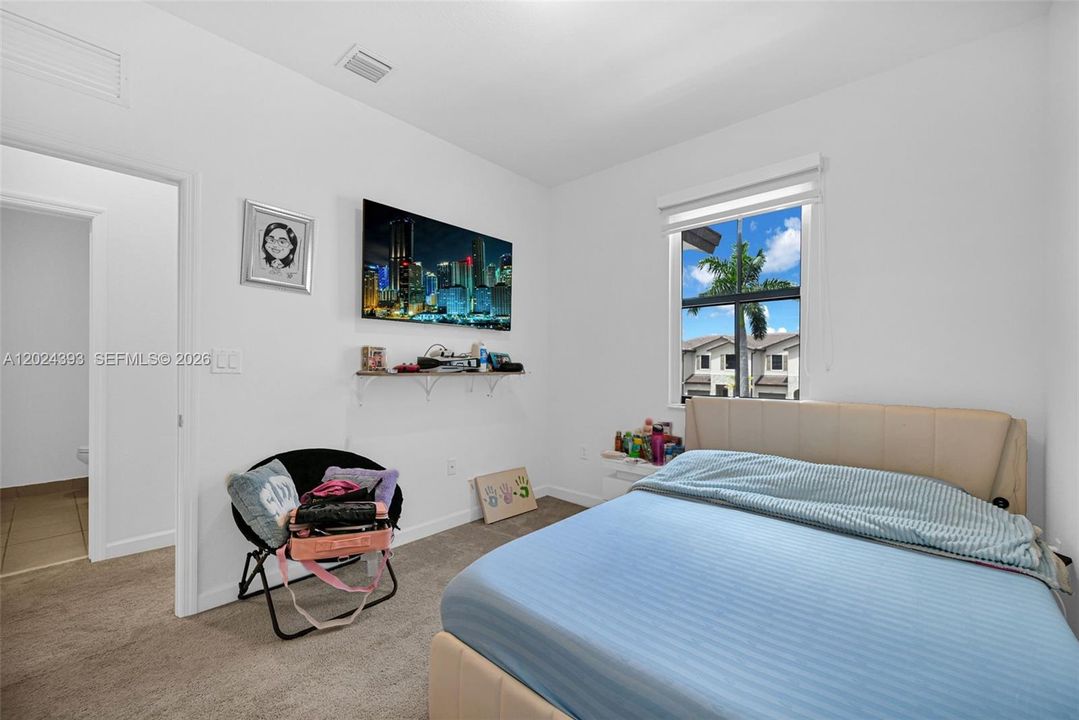For Sale: $455,000 (4 beds, 2 baths, 1827 Square Feet)