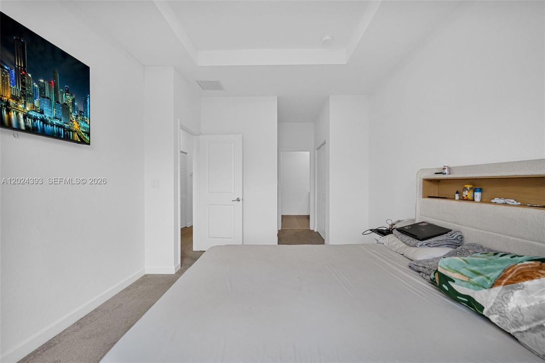 For Sale: $455,000 (4 beds, 2 baths, 1827 Square Feet)