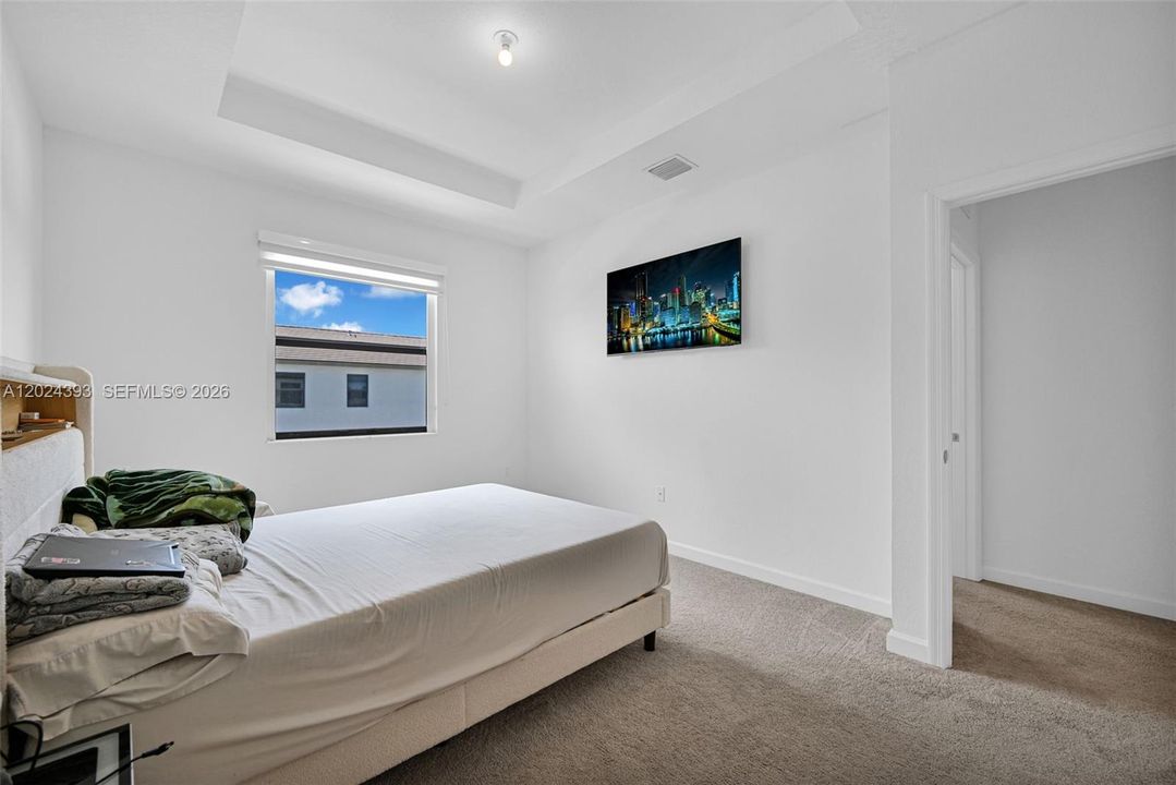 For Sale: $455,000 (4 beds, 2 baths, 1827 Square Feet)