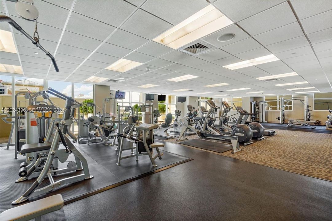 For Sale: $575,000 (1 beds, 1 baths, 1384 Square Feet)