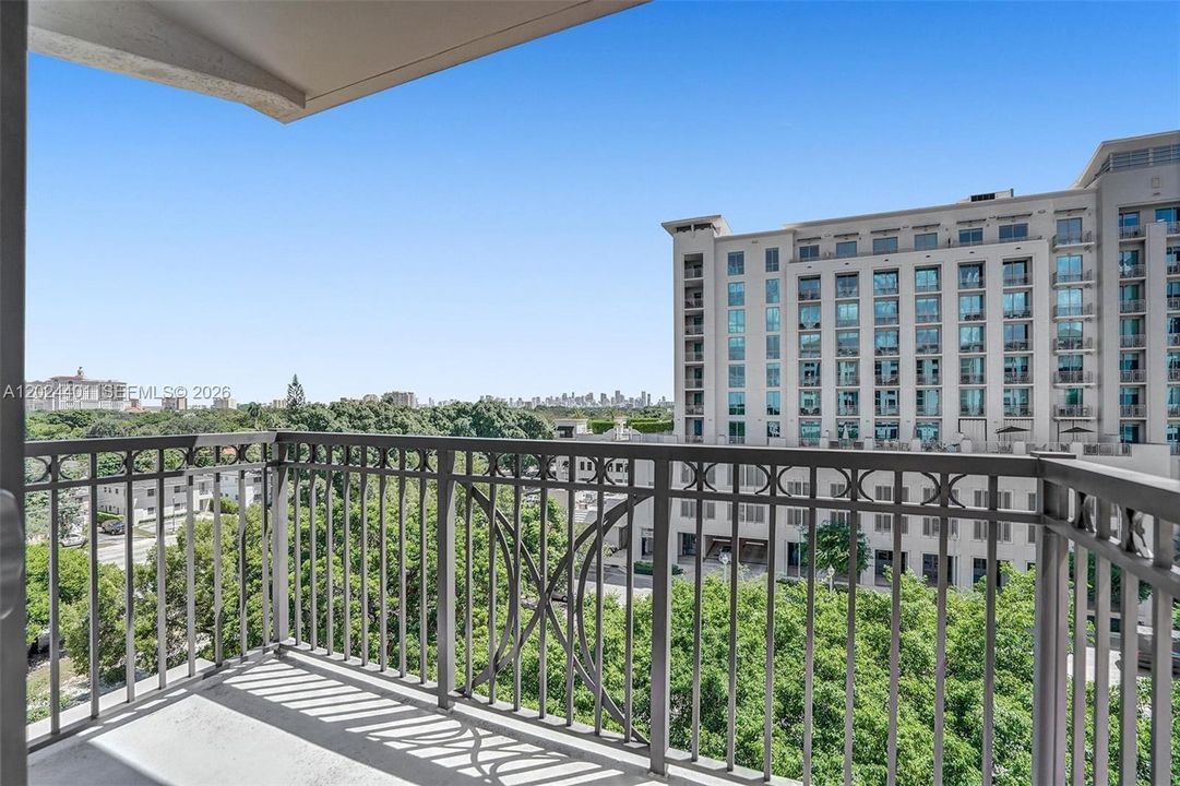 For Rent: $6,300 (3 beds, 2 baths, 1107 Square Feet)