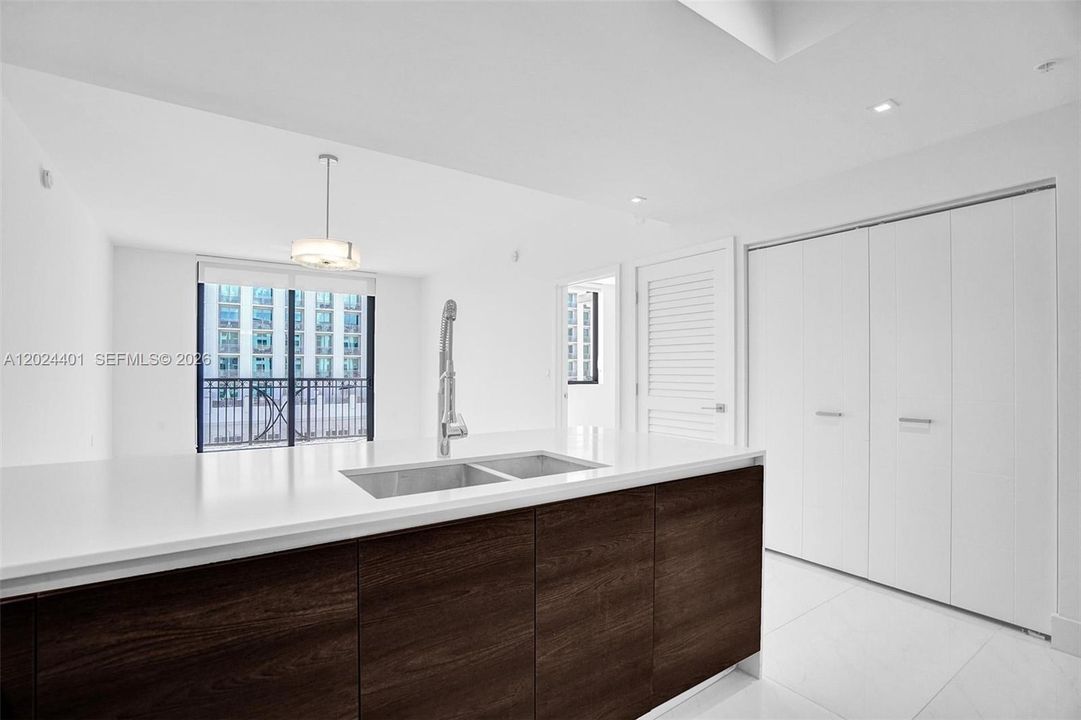 For Rent: $6,300 (3 beds, 2 baths, 1107 Square Feet)