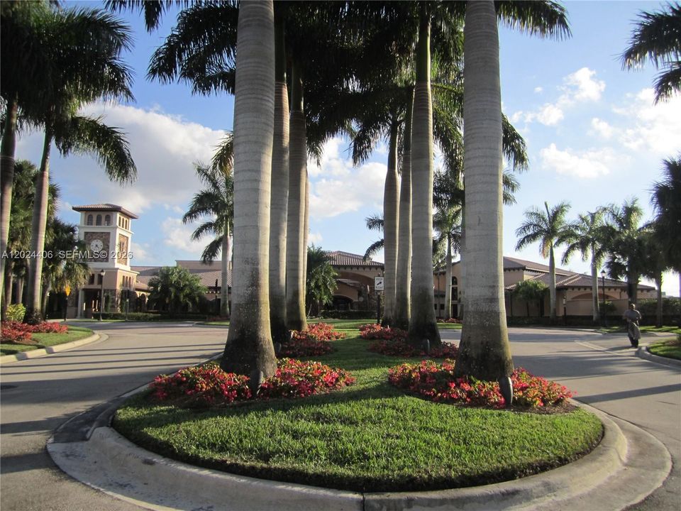 Entrance clubhouse