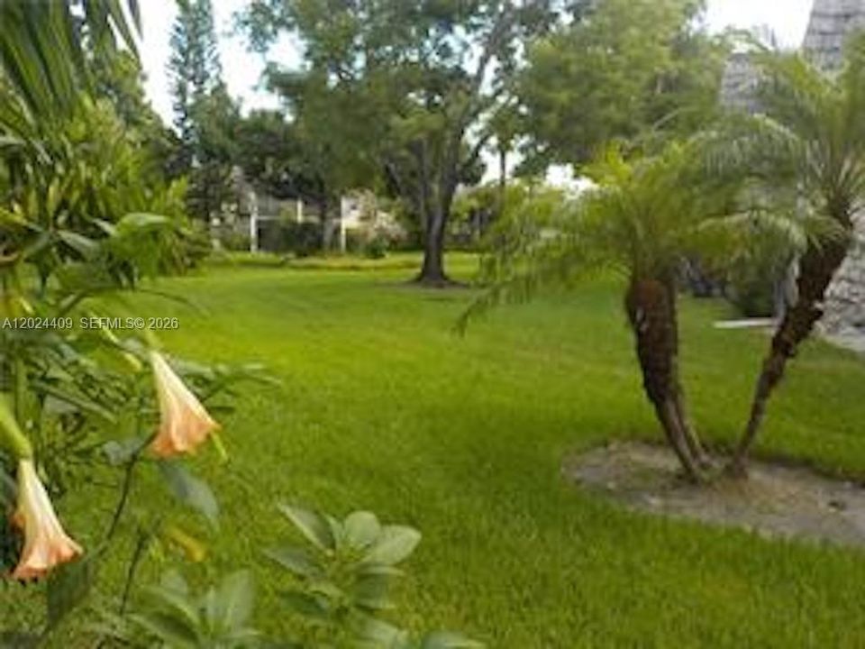 For Rent: $1,450 (1 beds, 1 baths, 760 Square Feet)