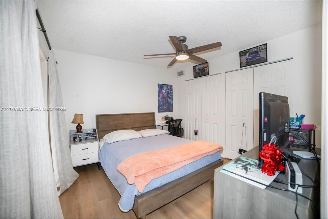 For Sale: $426,900 (3 beds, 2 baths, 1488 Square Feet)