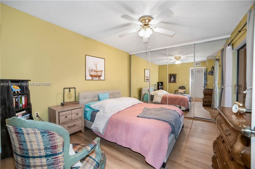 For Sale: $426,900 (3 beds, 2 baths, 1488 Square Feet)