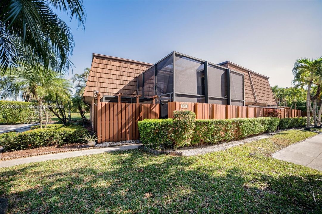 For Sale: $426,900 (3 beds, 2 baths, 1488 Square Feet)
