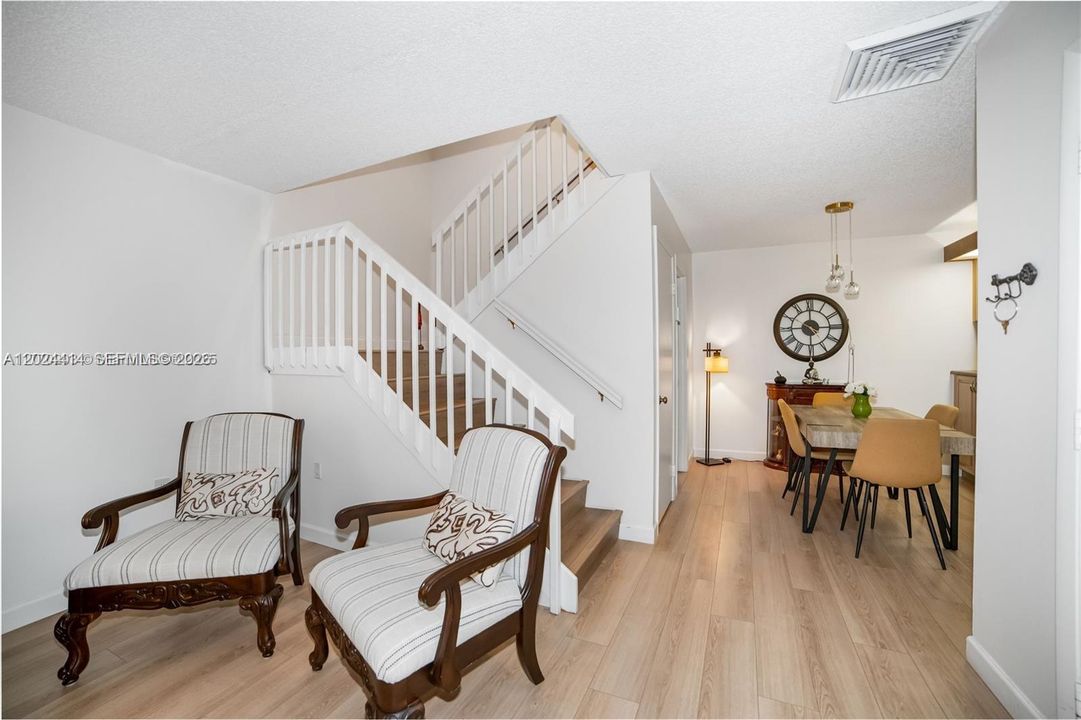 For Sale: $426,900 (3 beds, 2 baths, 1488 Square Feet)