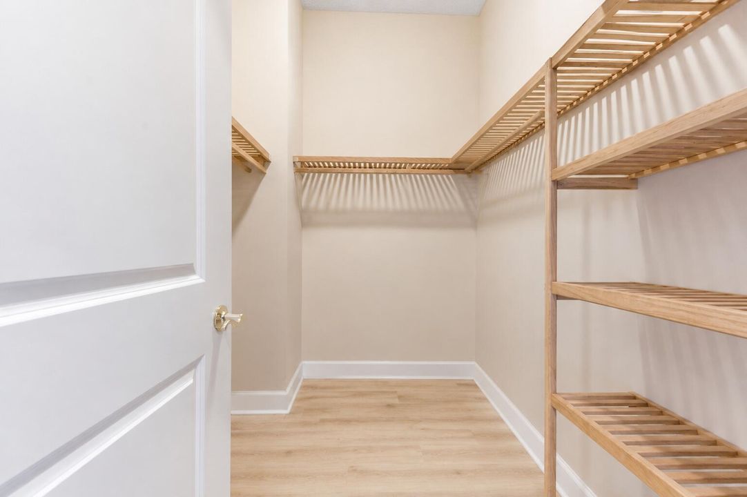 Walk in Closet