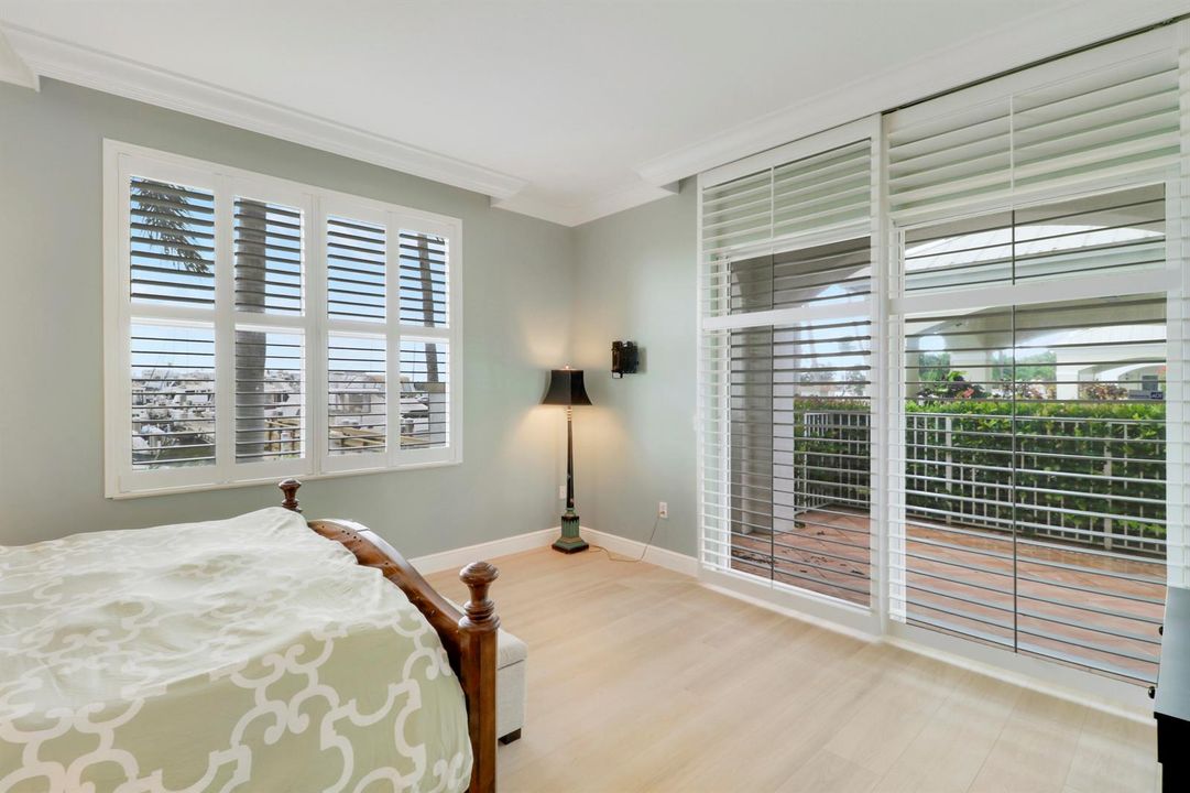 Primary BR/Access to Pool