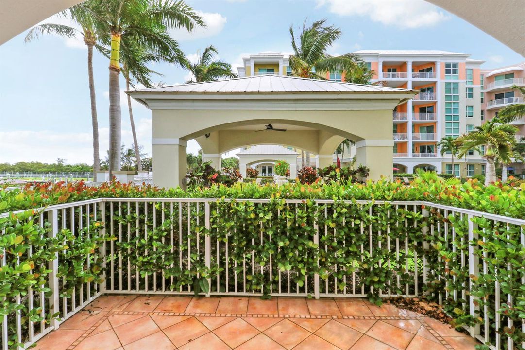 Primary Lanai/Access To Pool