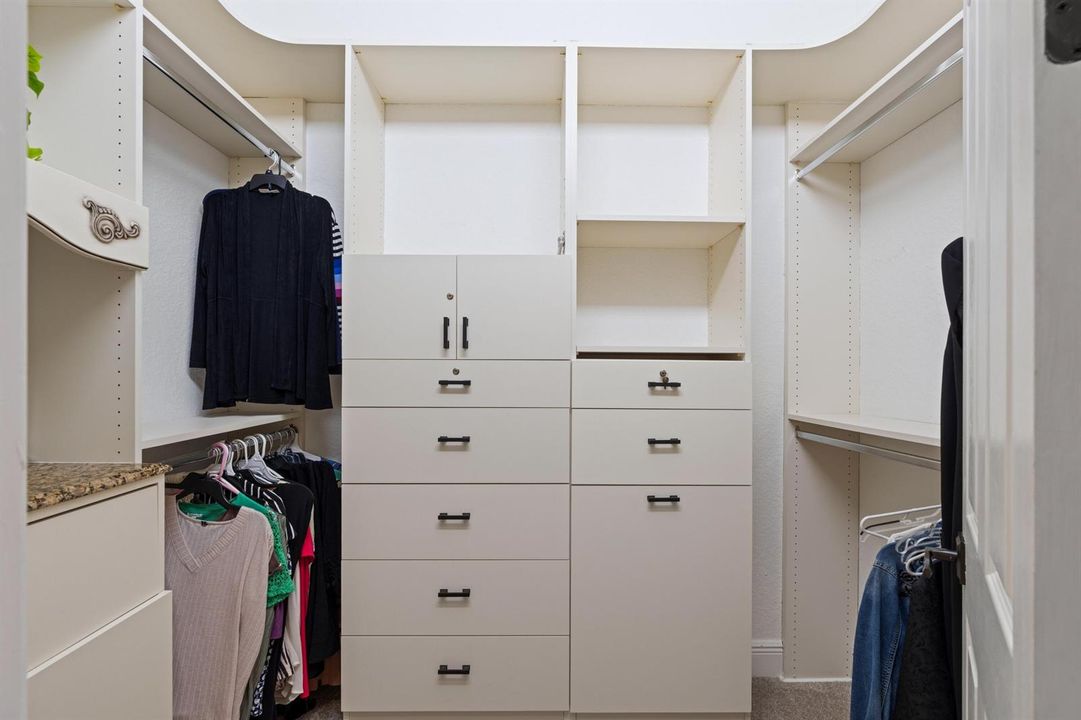 32 Primary Bedroom