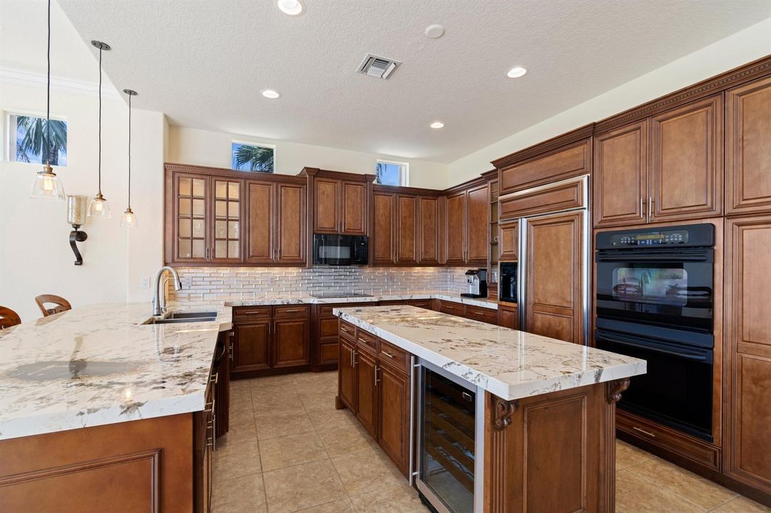 20 Kitchen