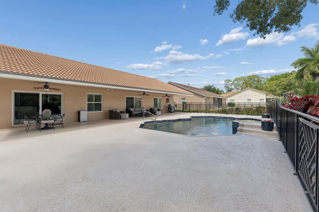 Pool & Patio