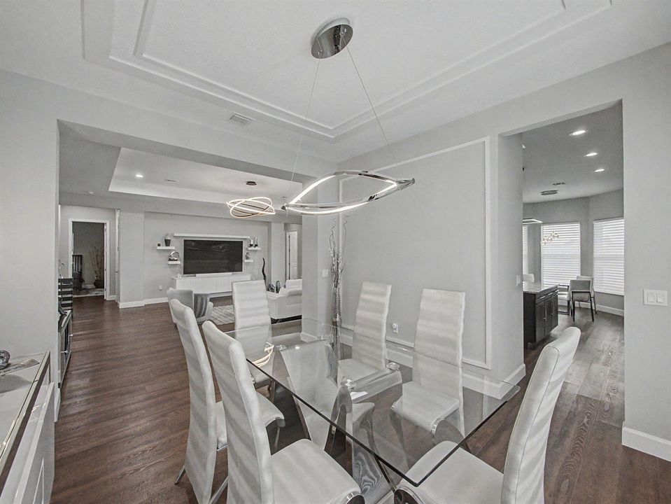 Formal Dining