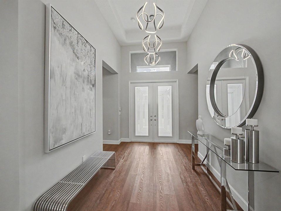 Entry/Foyer