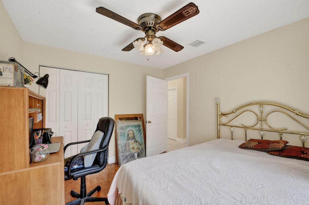 2nd Bedroom