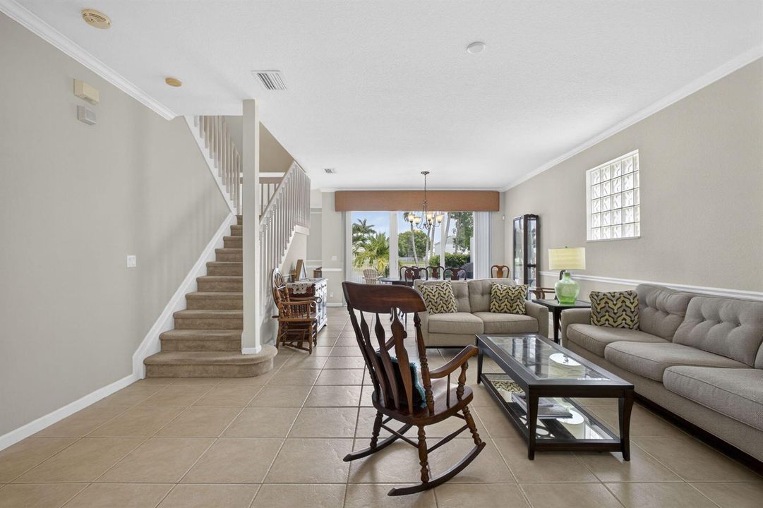 Formal living area