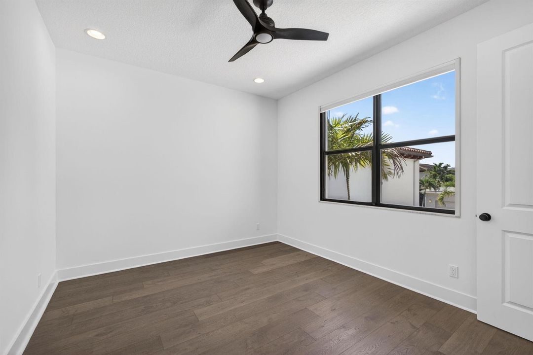 50-web-or-mls-5D1A9568
