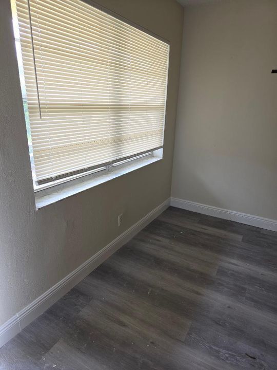 5186 NE 6th Apt 715 BEDROOM 1