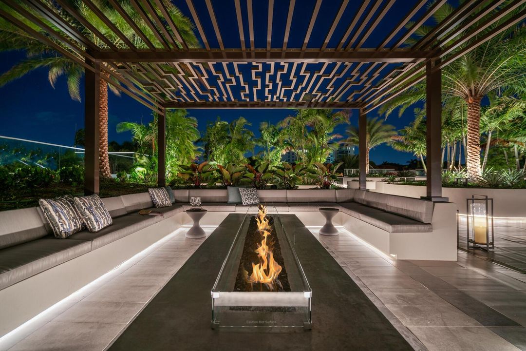 Outdoor Fire Pit