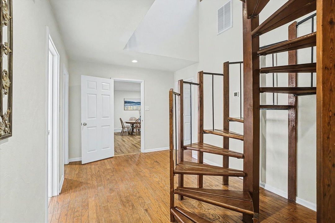 25-6611 Crooked Creek-25