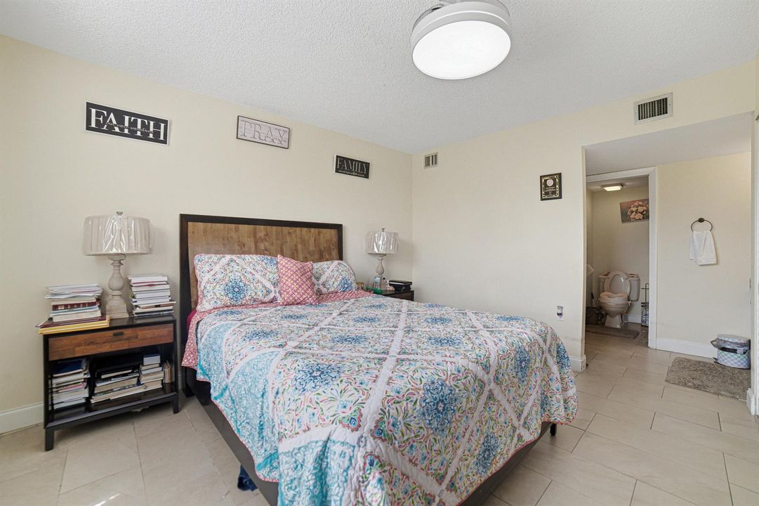 Bedroom1-B