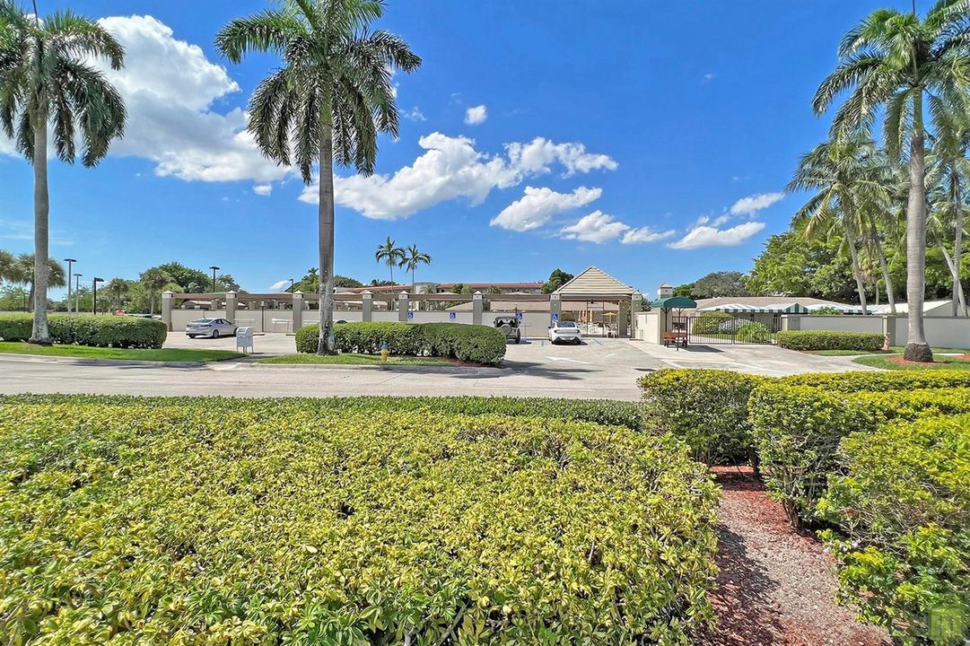 115 wpool center