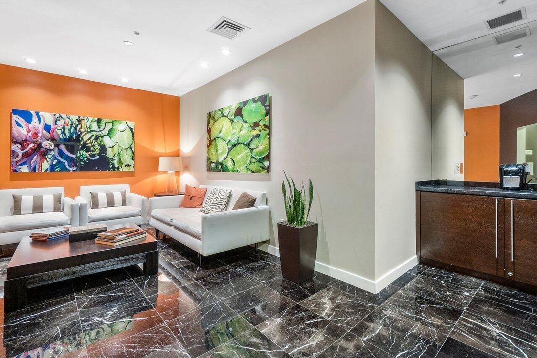 Upper Penthouse Lounge