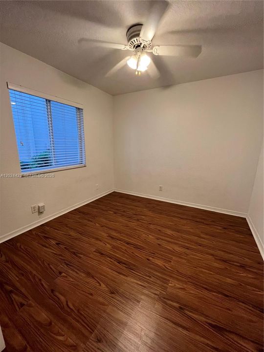 В аренду: $3,900 (3 спален, 2 ванн, 1347 Квадратных фут)