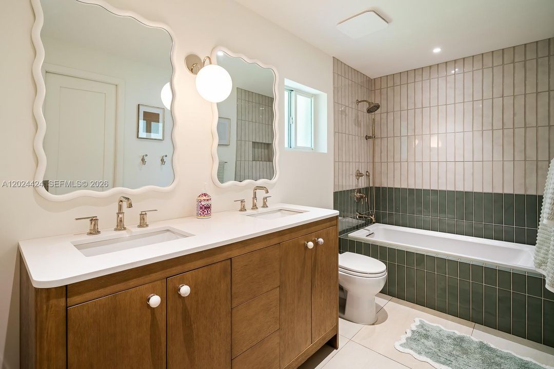 Active With Contract: $2,350,000 (4 beds, 3 baths, 2373 Square Feet)
