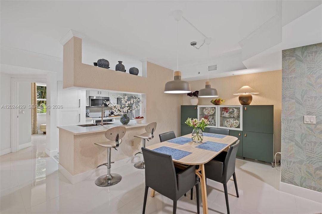 待售: $899,000 (3 贝兹, 2 浴室, 1264 平方英尺)