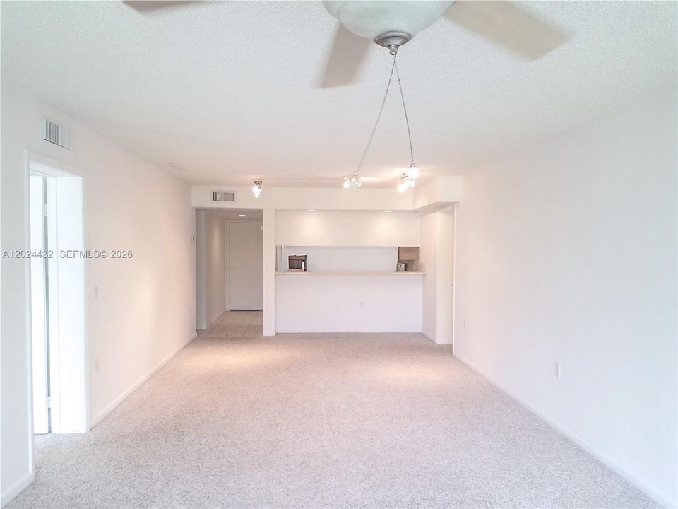 For Rent: $1,850 (2 beds, 2 baths, 1442 Square Feet)