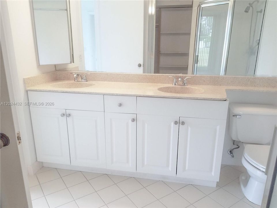 For Rent: $1,850 (2 beds, 2 baths, 1442 Square Feet)
