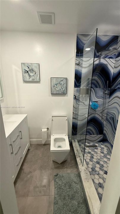 For Sale: $340,000 (2 beds, 2 baths, 862 Square Feet)