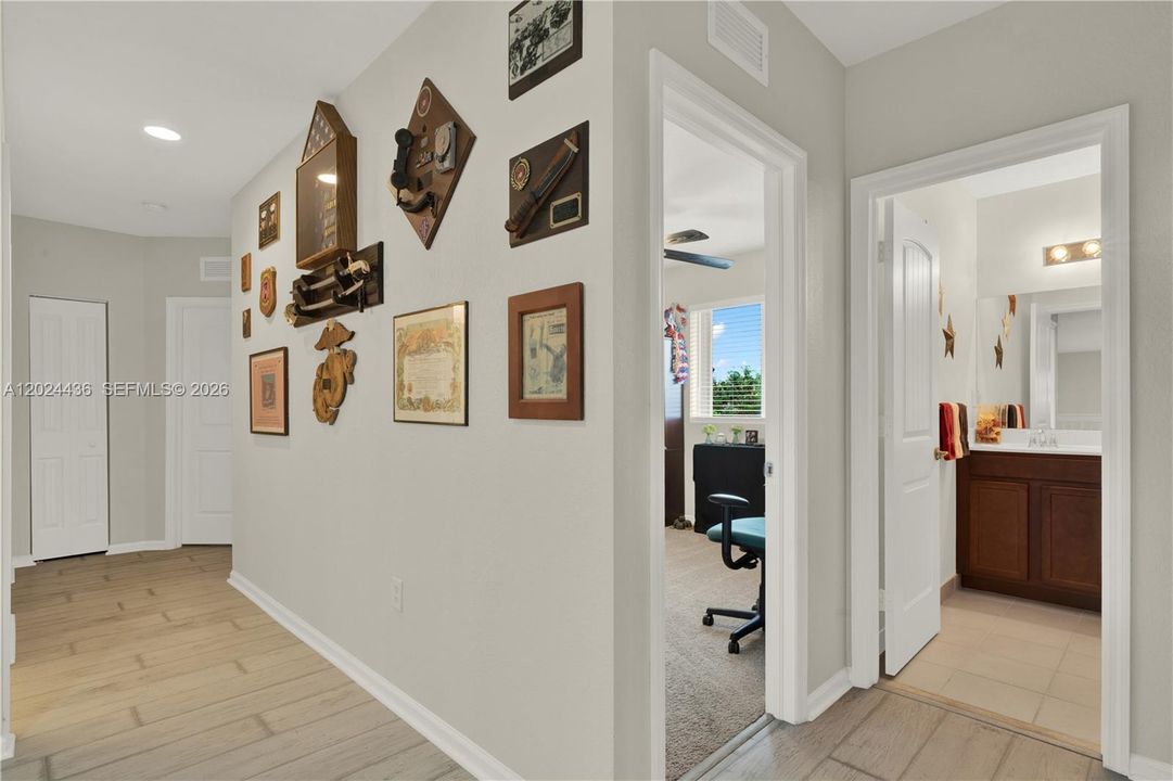 For Sale: $1,097,000 (6 beds, 4 baths, 3820 Square Feet)