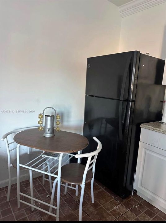 En Renta: $1,300 (1 camas, 1 baños, 2376 Pies cuadrados)