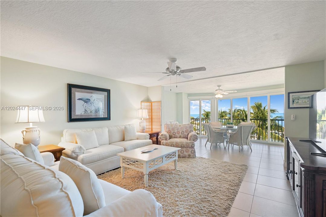 Condo M42