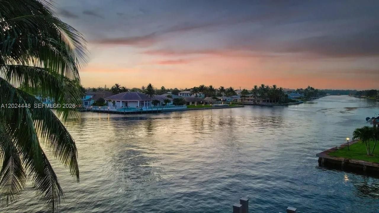For Rent: $8,900 (3 beds, 3 baths, 2844 Square Feet)