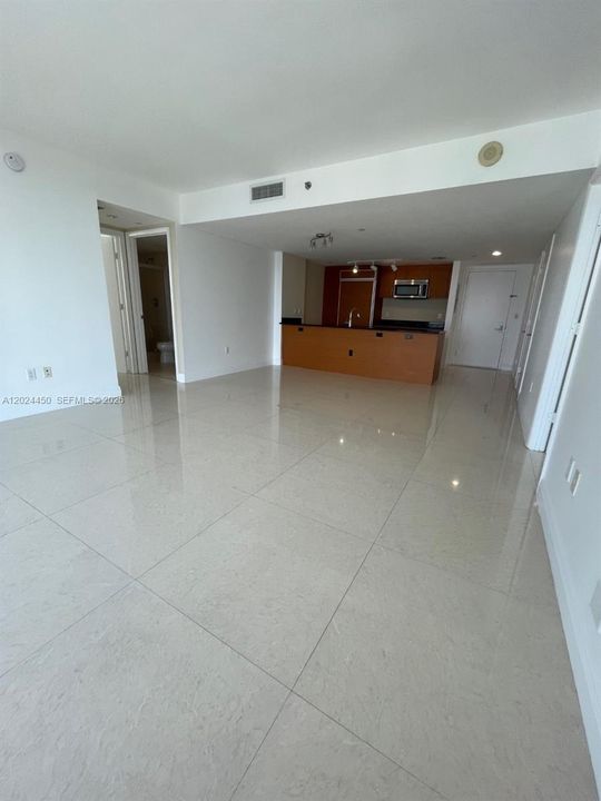 For Sale: $670,000 (2 beds, 2 baths, 1256 Square Feet)