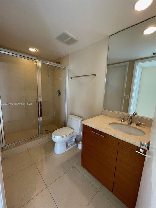 For Sale: $670,000 (2 beds, 2 baths, 1256 Square Feet)