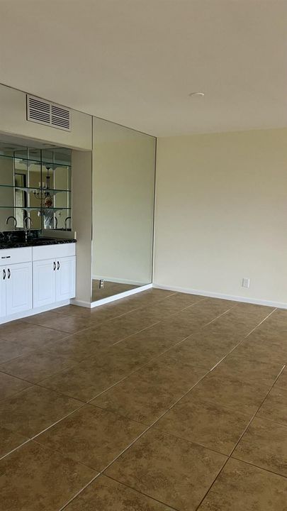 Main room wet bar