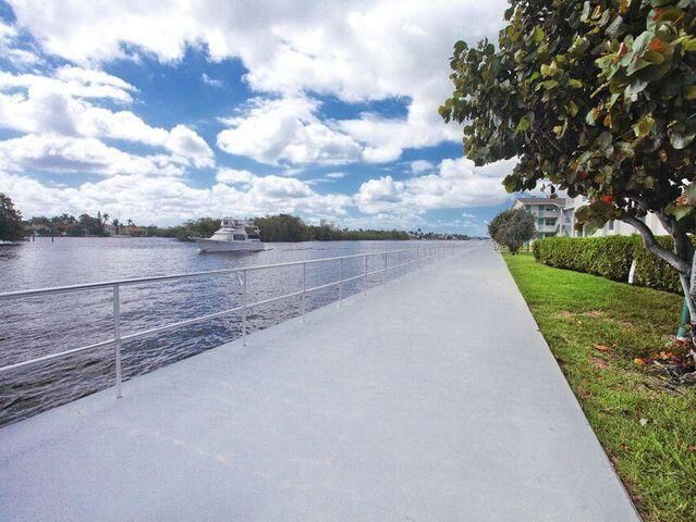 Intracoastal Waterway looking south